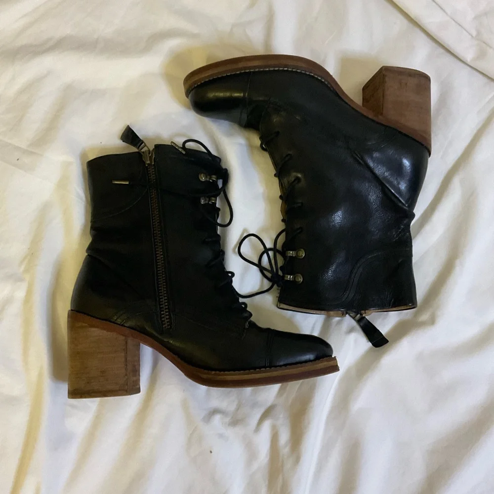 ❌ NEW LISTING ❌ J. Shoes Heeled Combat / Moto Boots - Picture 8 of 11